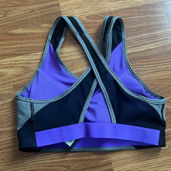 NWT Nike Swoosh Bra, small - Picture 2 of 7